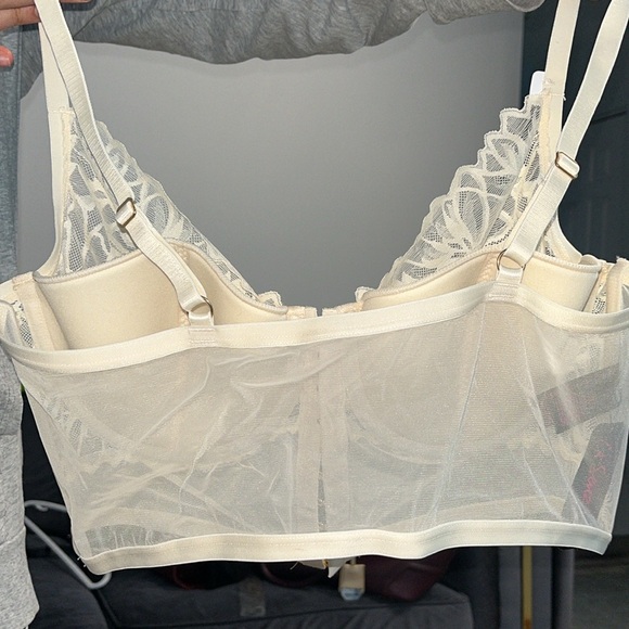 LA SENZA Bra NWT - Picture 3 of 3